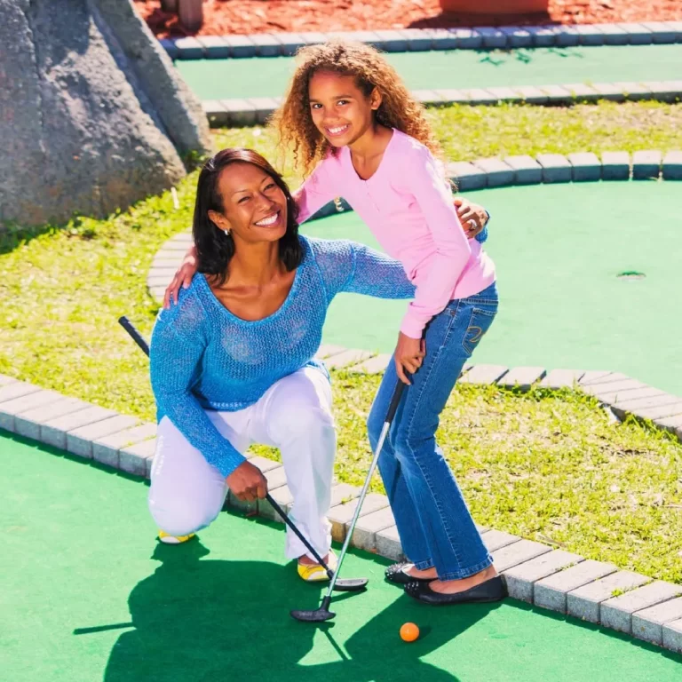 Mini Golfers