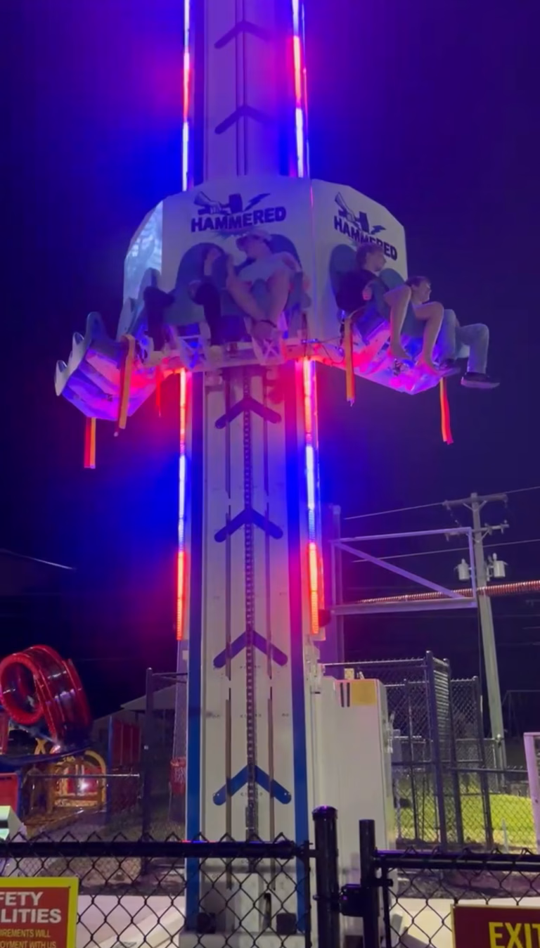 Hammered mini drop ride